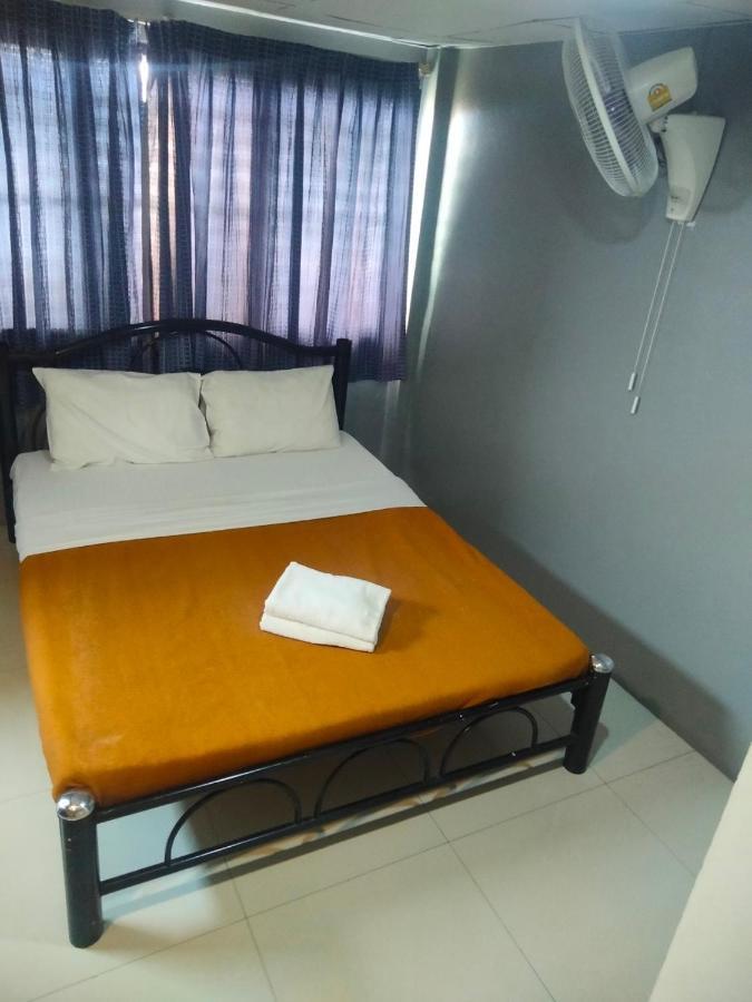 Traveller Inn Hotel Chiang Mai Exterior foto