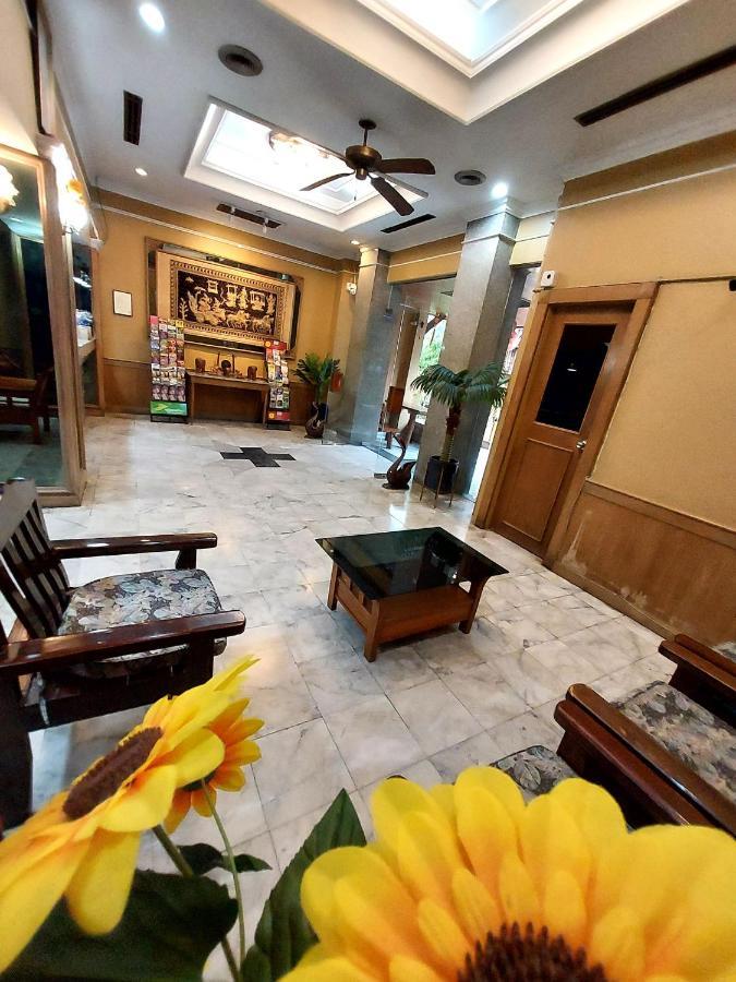 Traveller Inn Hotel Chiang Mai Exterior foto